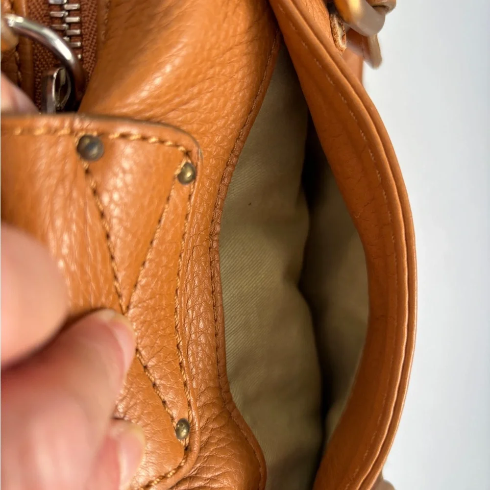 Chloe Paddington Satchel in Tan Leather Satchel with Gold Accents - Re-released - Picture 12 of 15